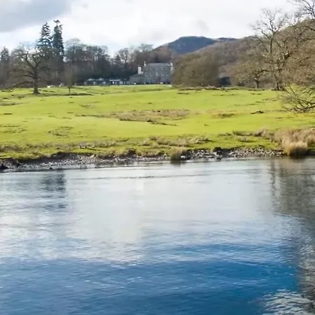 Brathay Hall - Brathay Trust بيت ضيافة 3*